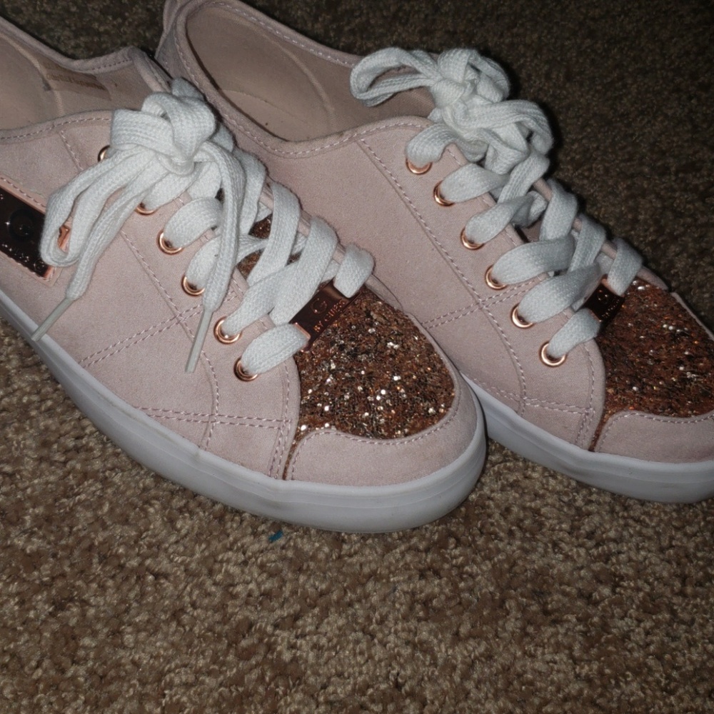 Guess pink suede tennis shoes